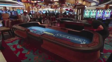 Seminole Hard Rock Hollywood gives first look at roulette, sports betting kiosks ahead of debut; venue offering free craps lessons